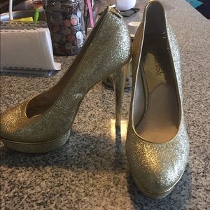 Michael Kors pumps